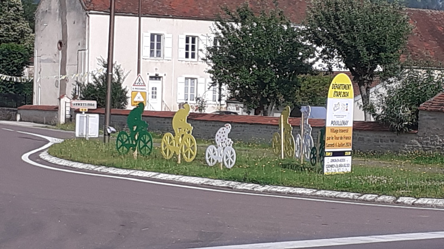 carrefour route de Dijon