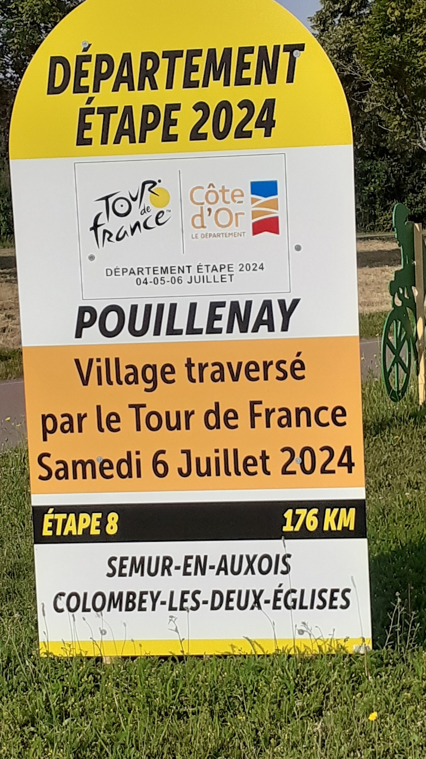 Le Tour de France  POUILLENAY